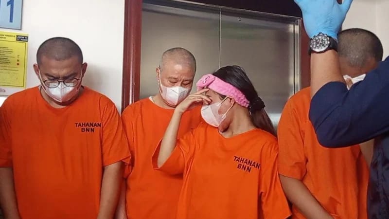 BNN Sita Ribuan Happy Water Kamuflase Minuman Energi Dari Apartemen Ancol Yang Jadi Dapur Narkoba, 